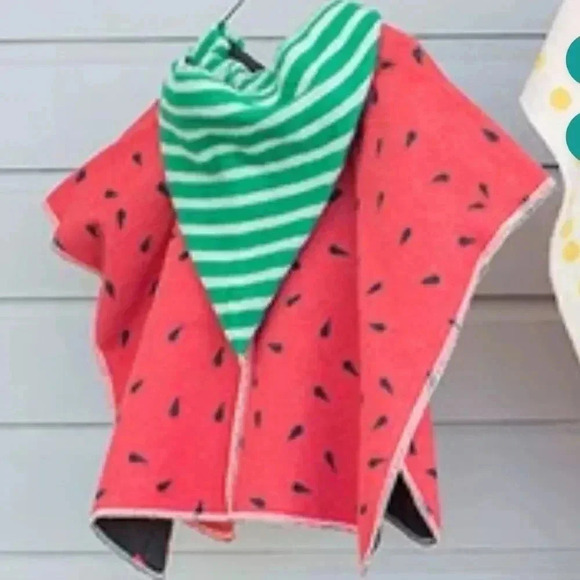 David Fussenegger Children's Watermelon Cape 2-4 - Picture 5 of 7
